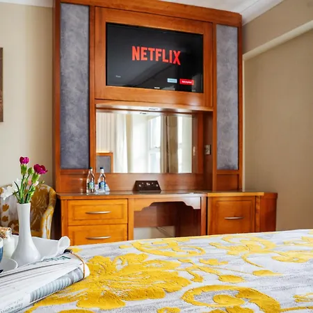 Clew Bay 3* Westport