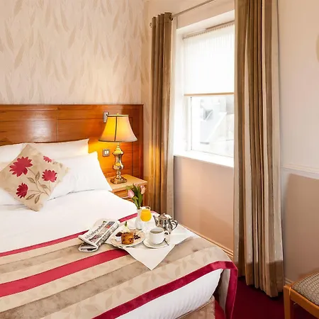 Clew Bay Hotel 3*