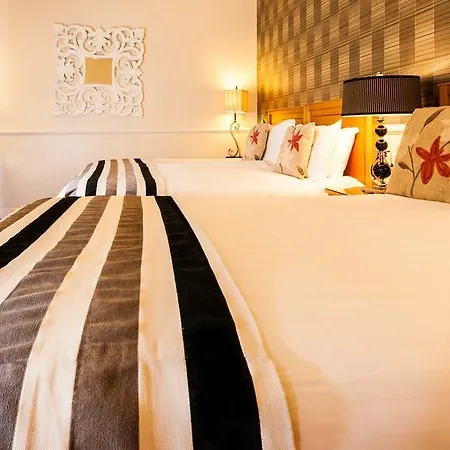 Clew Bay 3* ويستبورت