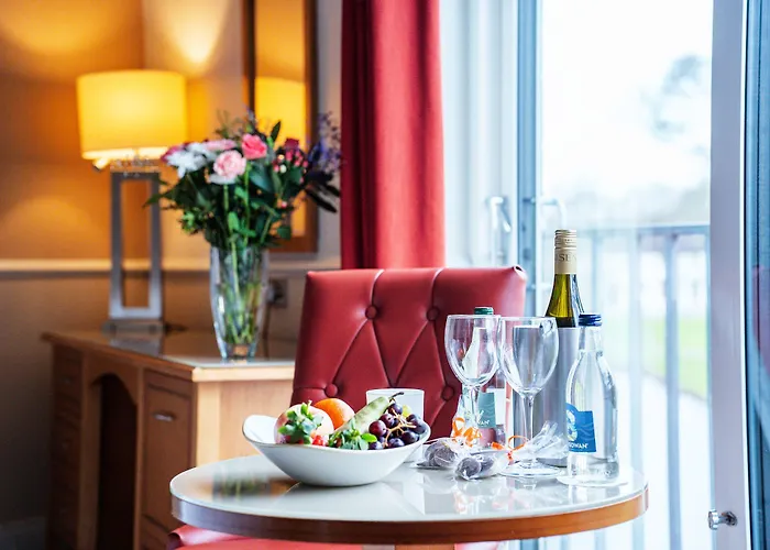 Отель Clew Bay 3*